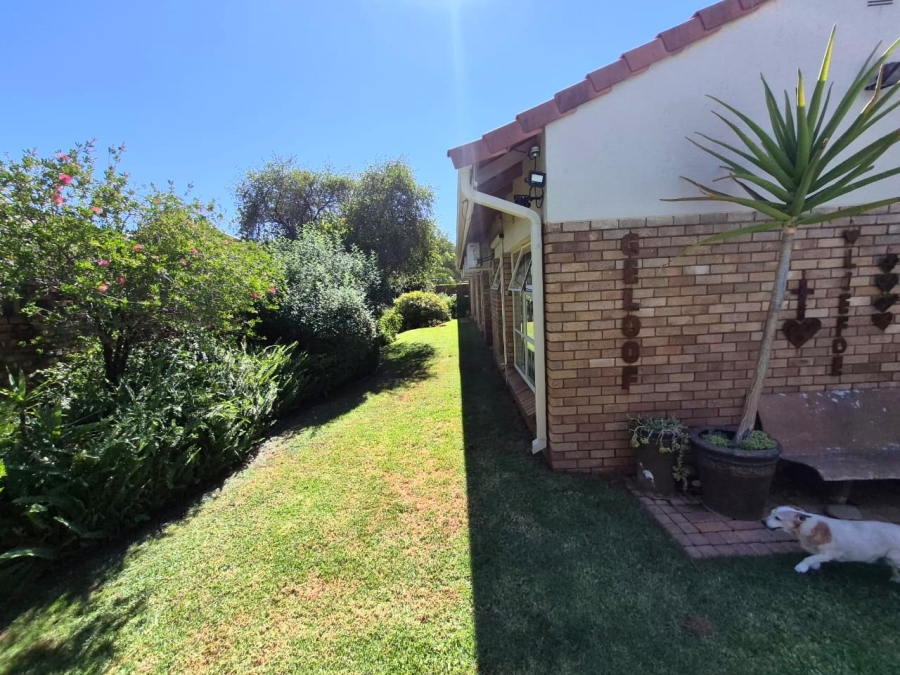 4 Bedroom Property for Sale in Royldene Northern Cape